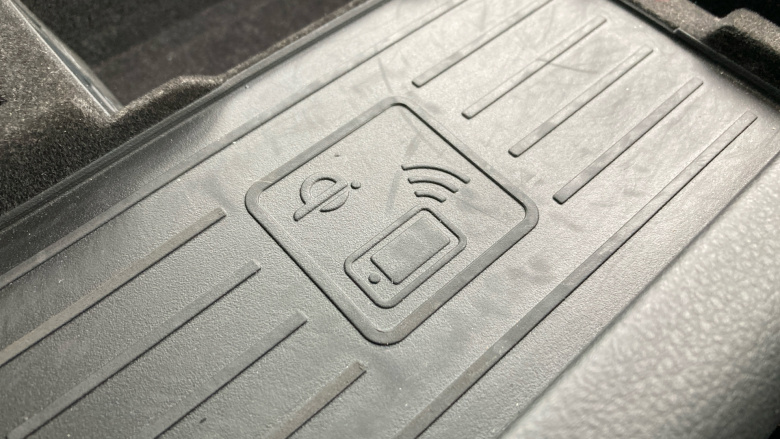 Audi A6 2.0 TDI Ultra Black Edition 5dr S Tronic Diesel Estate